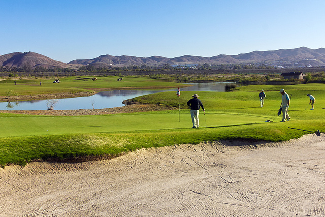 Links at Summerly golf course - hole 1