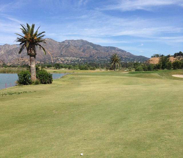 Angeles National Golf Club - 1st hole