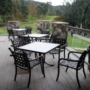 De Bell Municipal GC: clubhouse terrace