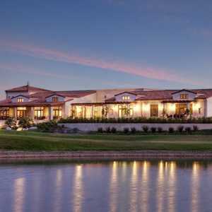 Angeles National GC: Clubhouse view