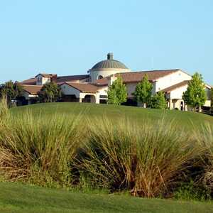 Sterling Hills GC: clubhouse